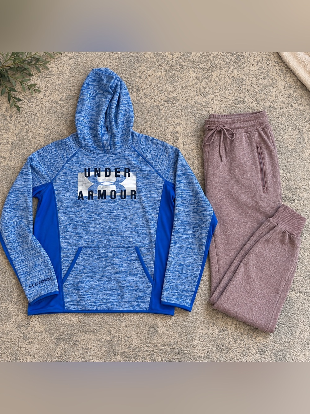 2-Piece Women’s Activewear Lounge Bundle | Hoodie + Joggers | M